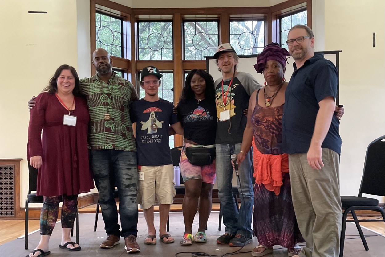 Decriminalize Nature team members and allies at the Detroit Psychedelic Conference 2022